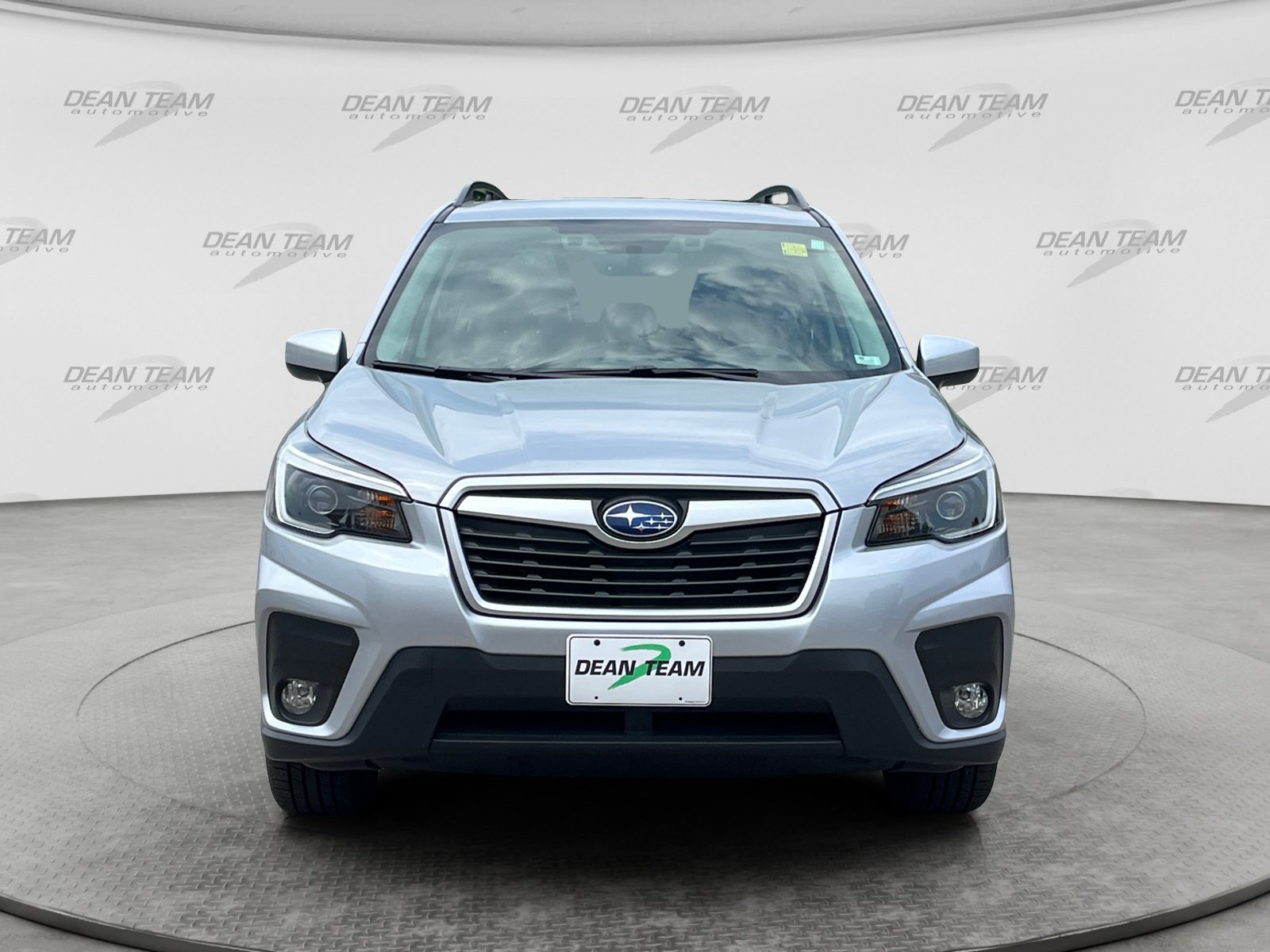 Used 2021 Subaru Forester Premium AWD/4WD image 2