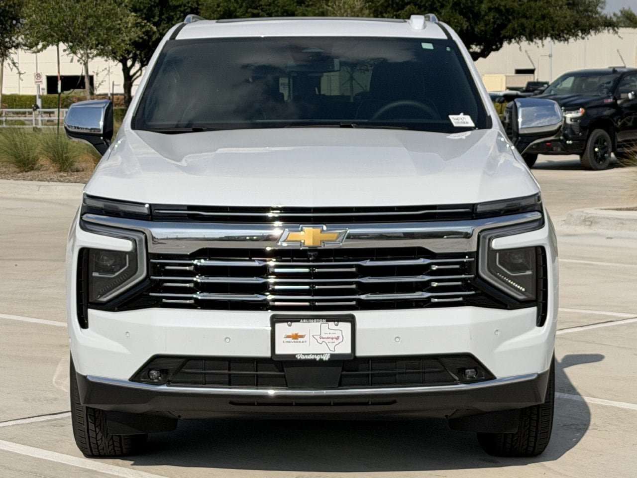 New 2026 Chevrolet Tahoe Premier w/ Sun And Tow Package AWD/4WD image 7