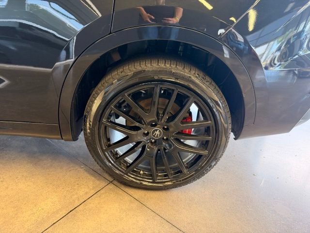 Used 2023 Maserati Levante Modena AWD/4WD image 11