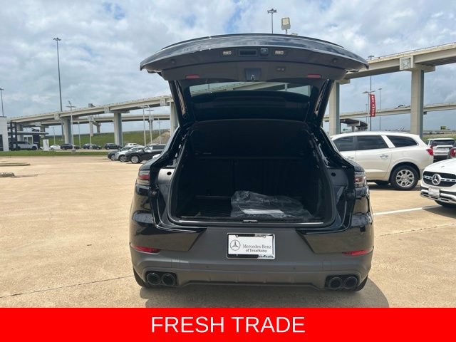 Used 2022 Porsche Cayenne Platinum Edition AWD/4WD image 10