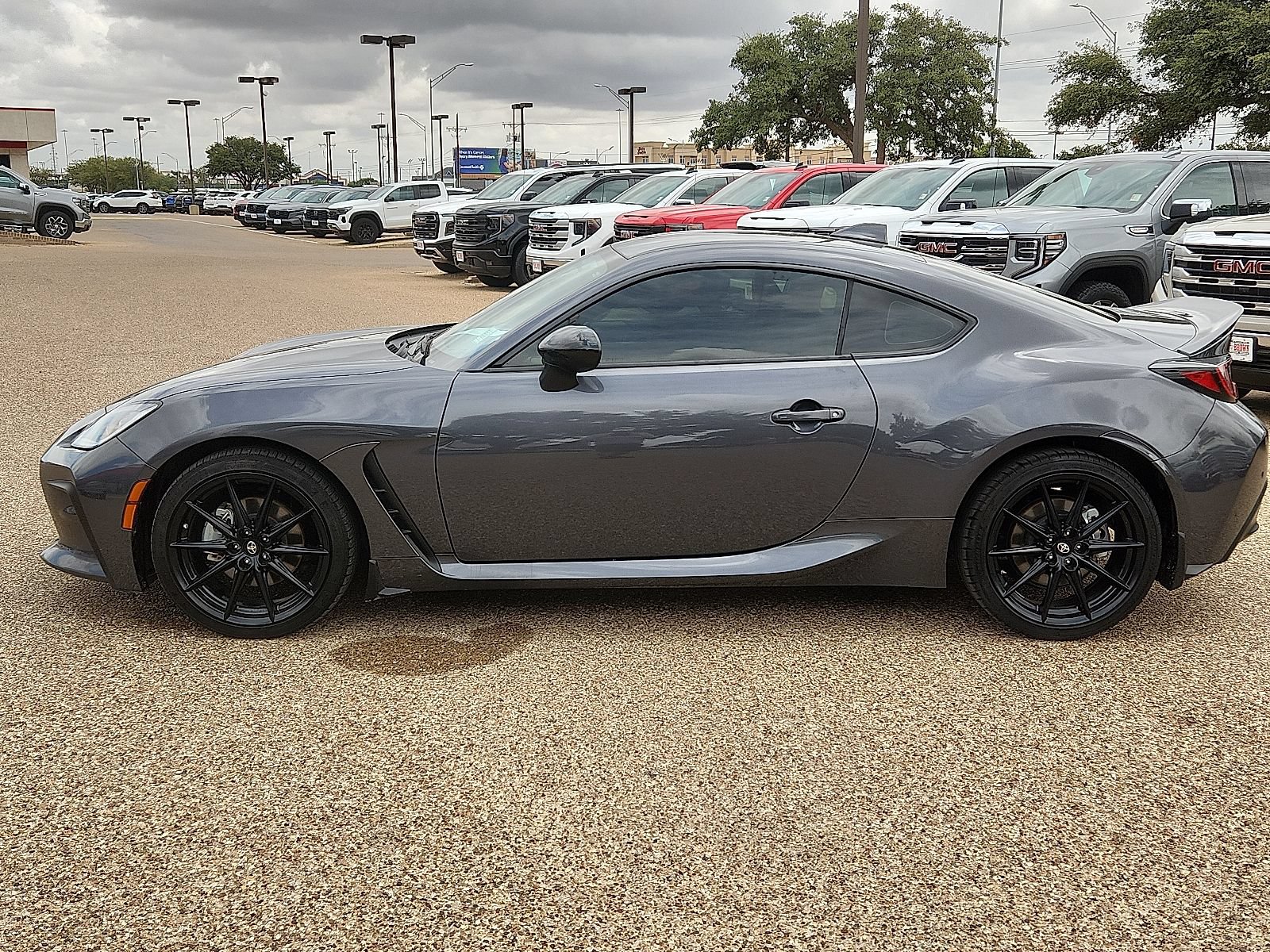 Used 2024 Toyota GR86 Premium RWD image 2