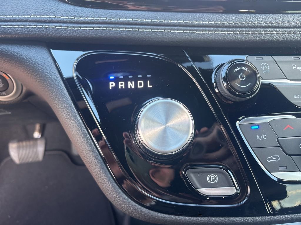 New 2026 Chrysler Pacifica Select image 17