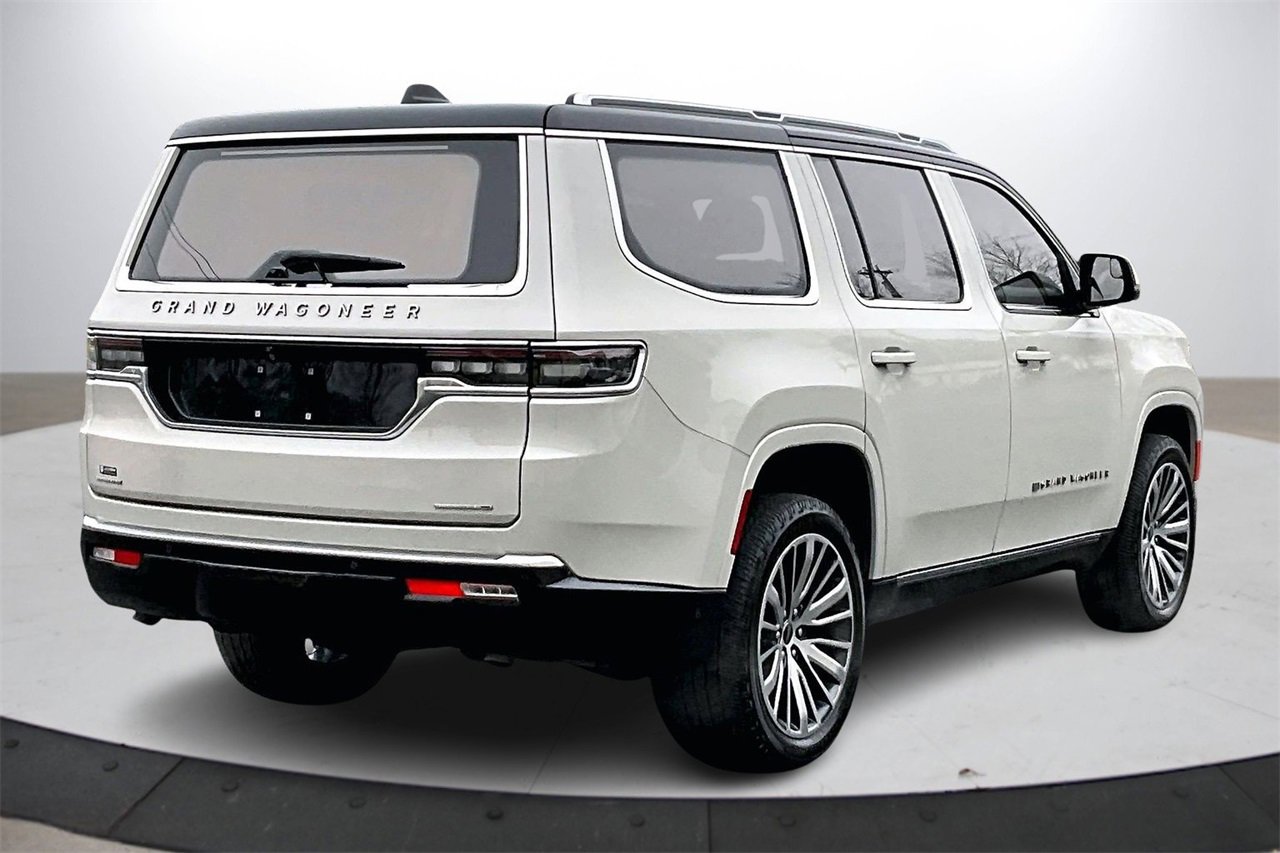 Used 2022 Jeep Grand Wagoneer Series III image 9
