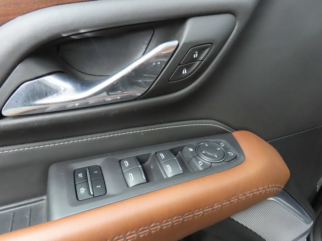 Used 2024 GMC Yukon XL Denali Ultimate AWD/4WD image 57