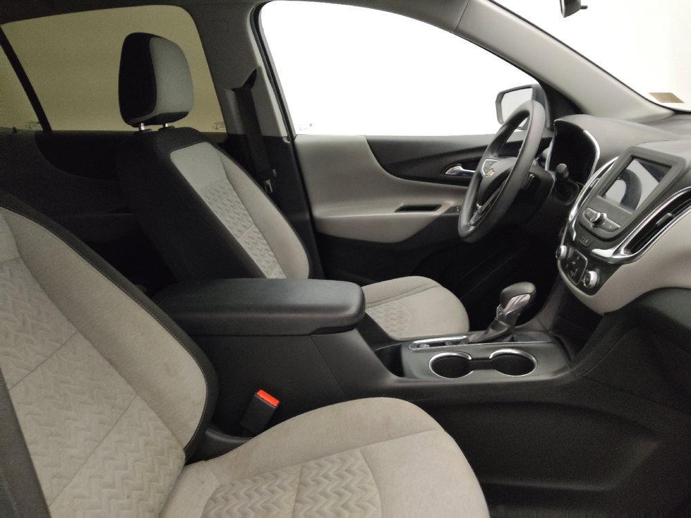 Used 2022 Chevrolet Equinox LS FWD image 21