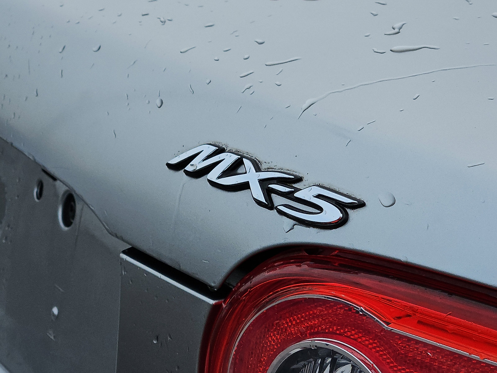 Used 2010 MAZDA MX-5 Miata Sport image 6