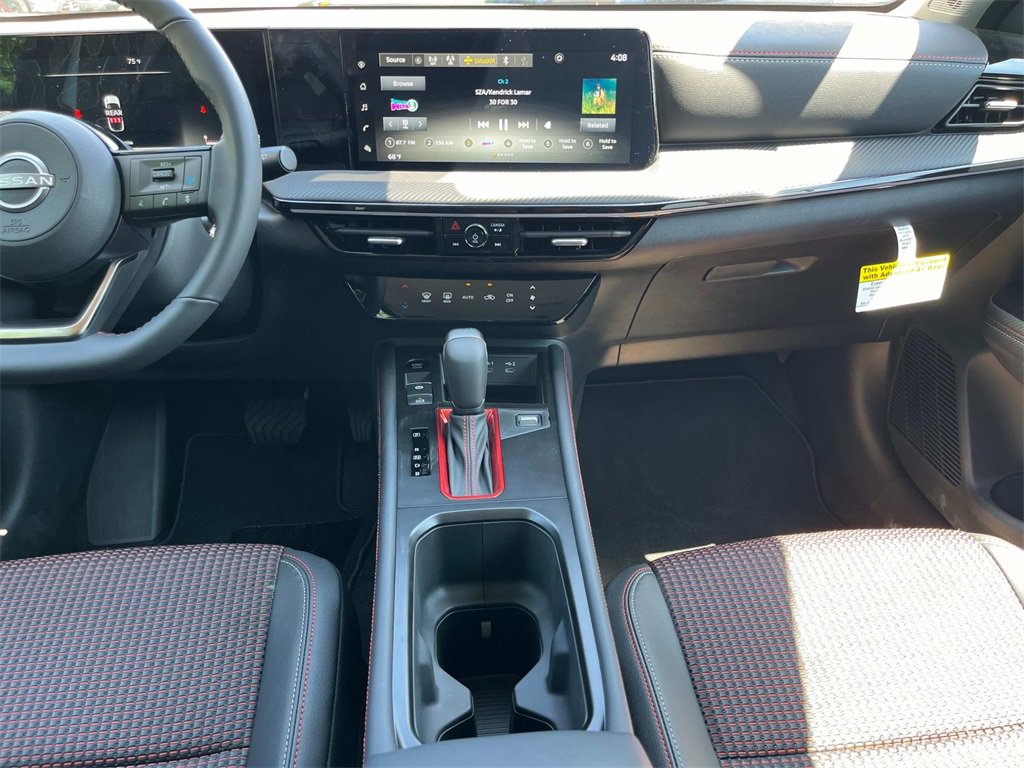 New 2025 Nissan Kicks SR image 15