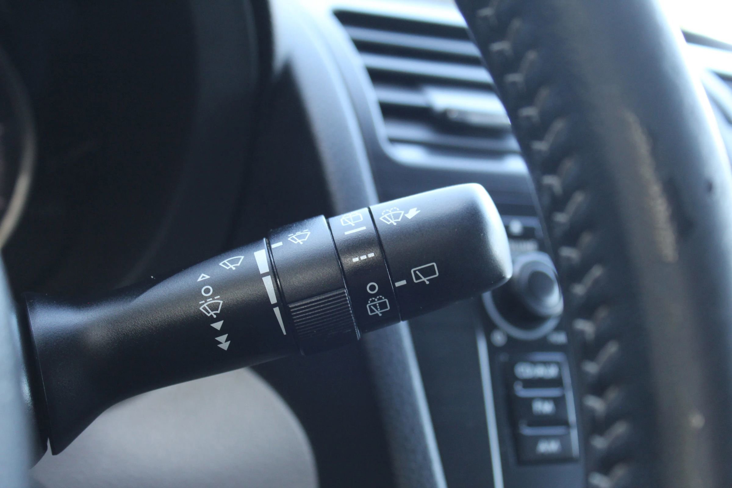 Used 2014 Subaru Forester 2.5i Limited image 29