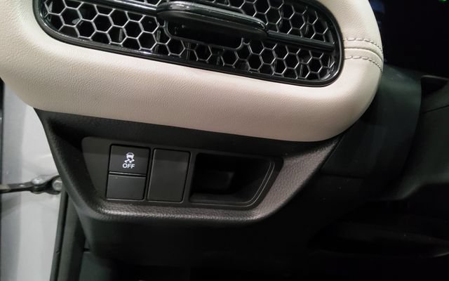 Used 2023 Honda HR-V LX image 27
