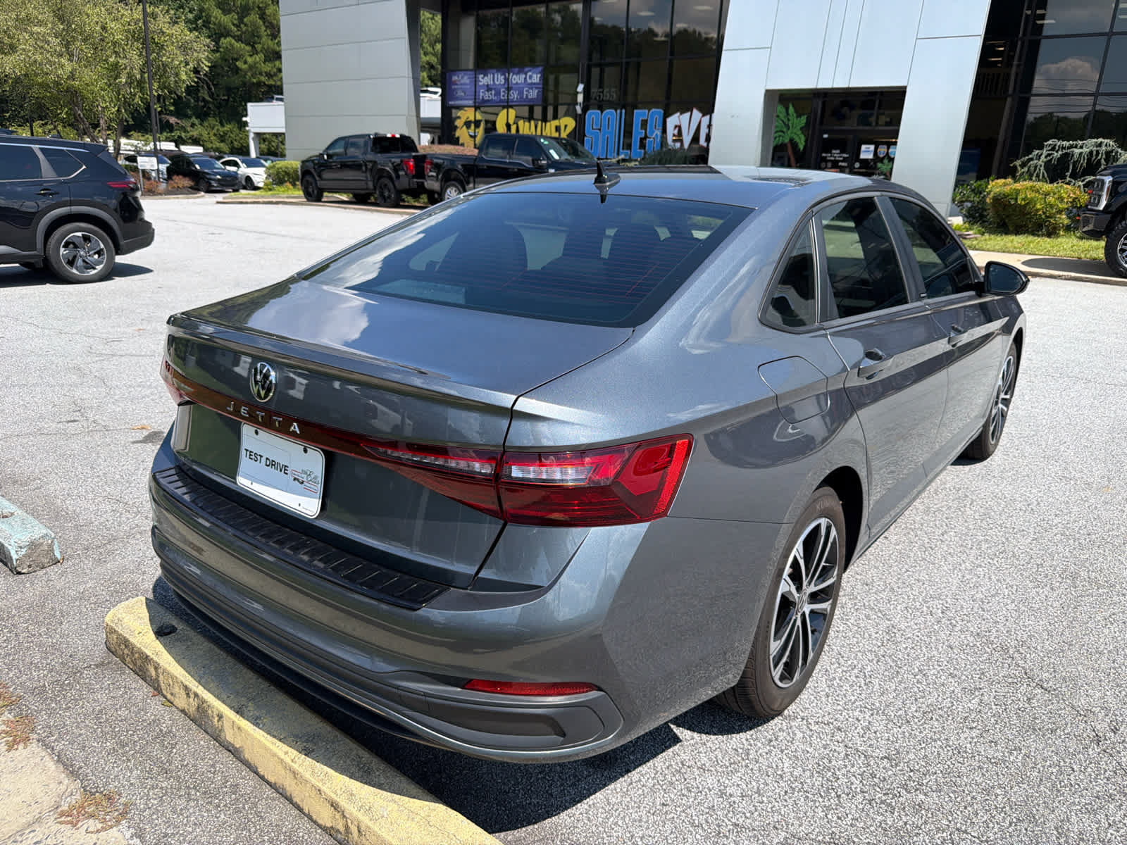 Used 2025 Volkswagen Jetta Sport FWD image 8