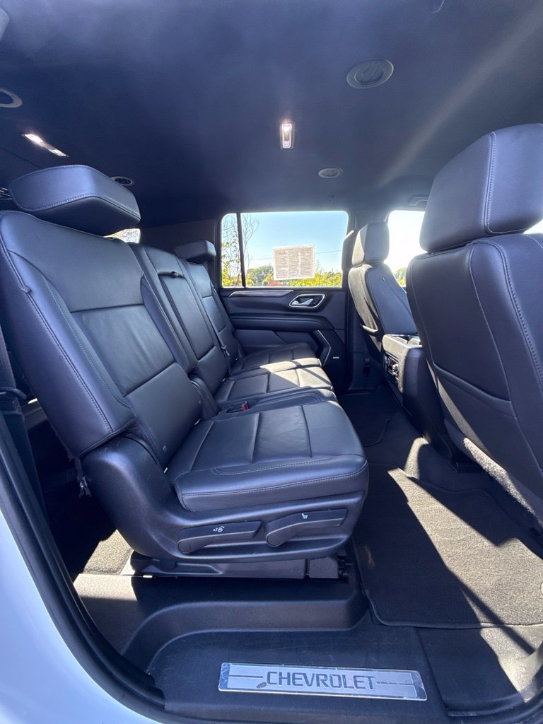 Used 2022 Chevrolet Suburban Z71 AWD/4WD image 16
