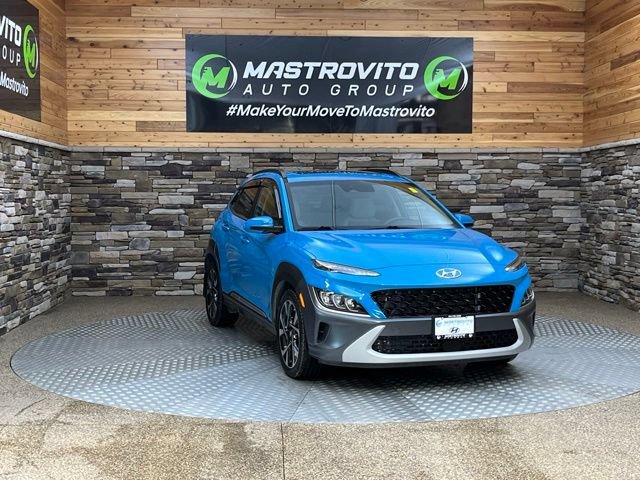 Used 2022 Hyundai Kona Limited AWD/4WD image 2