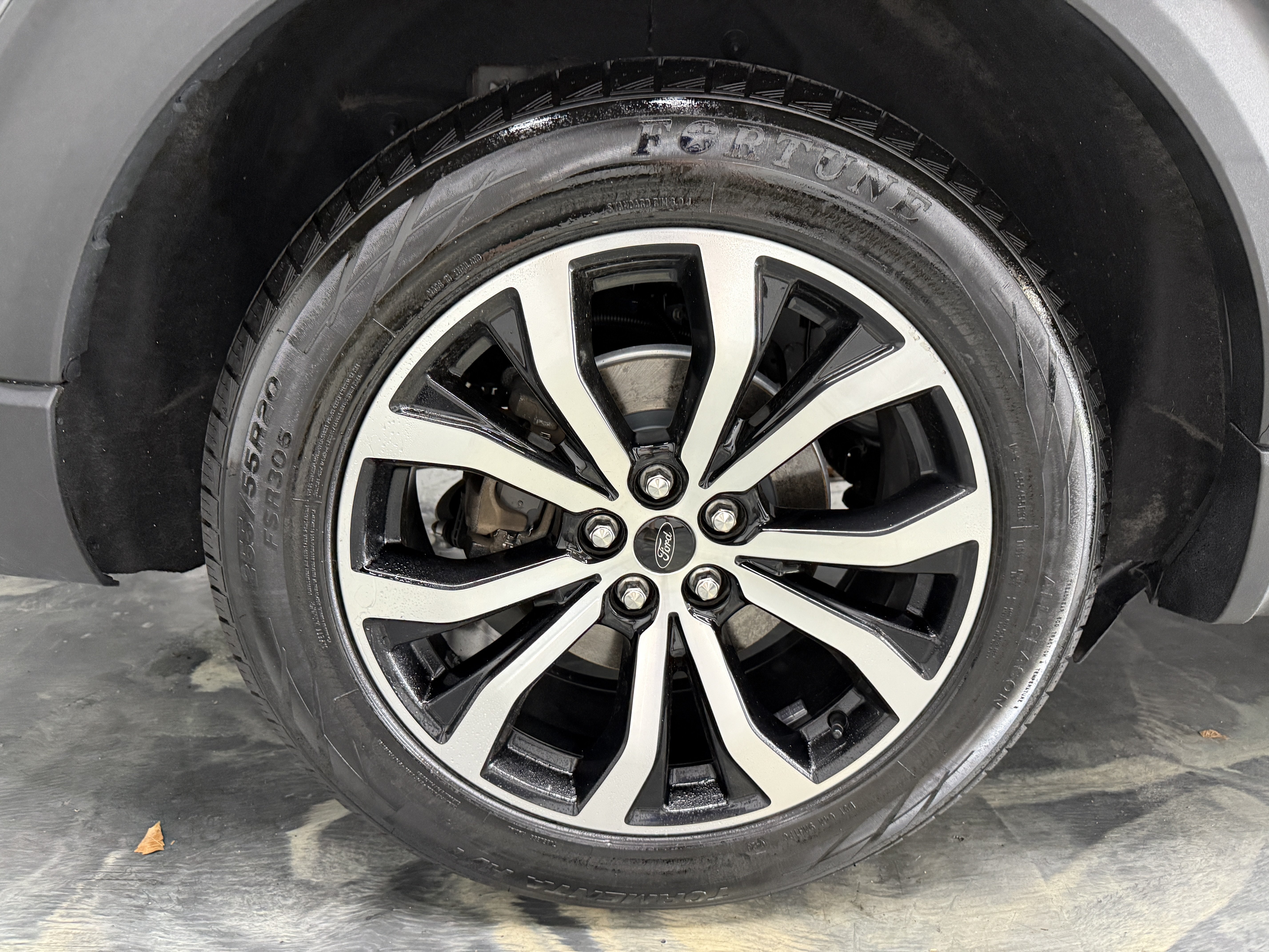 Used 2022 Ford Explorer ST-Line AWD/4WD image 29