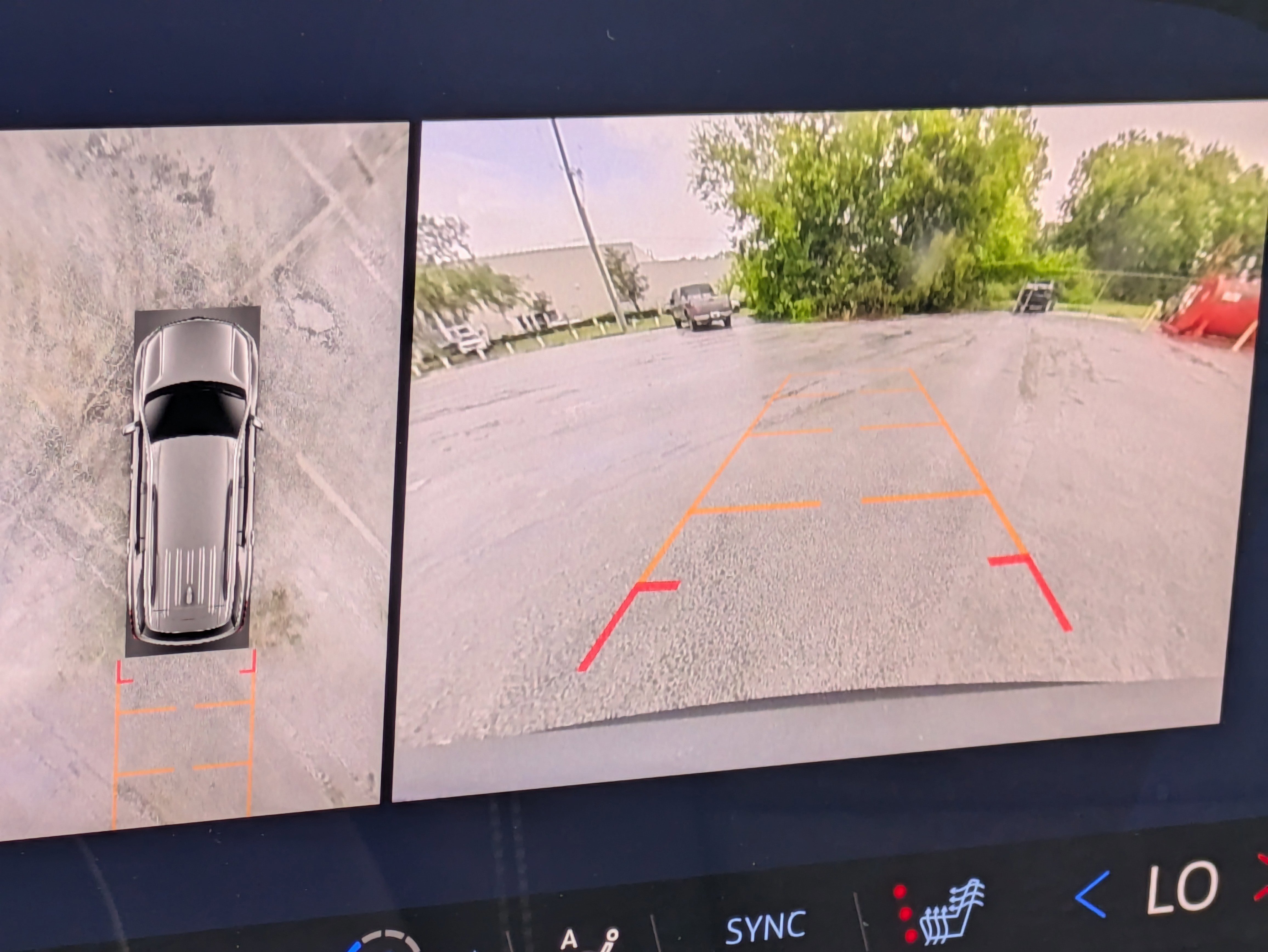 New 2026 Chevrolet Traverse LT w/ Driver Confidence Package image 24