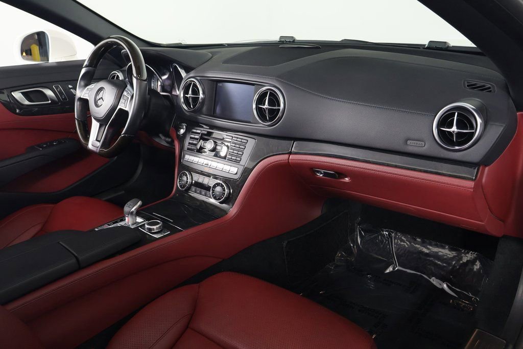 Used 2013 Mercedes-Benz SL 550 image 10