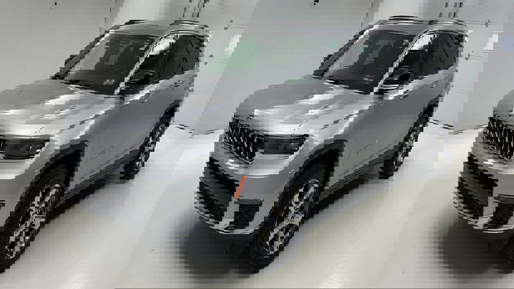 Certified 2021 Jeep Grand Cherokee L Limited image 1