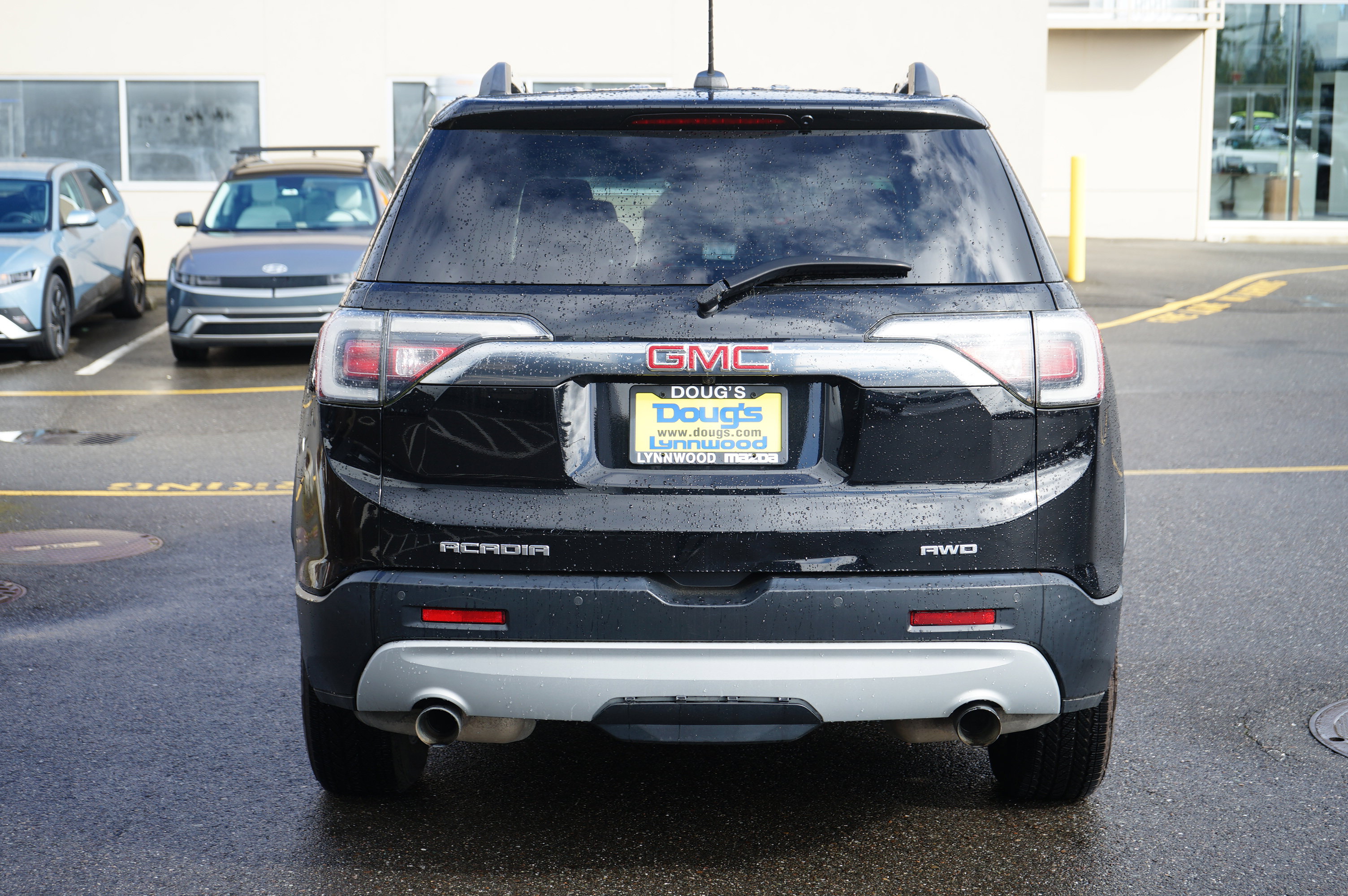 Used 2019 GMC Acadia SLE w/ GMC Pro Grade Package AWD/4WD image 4