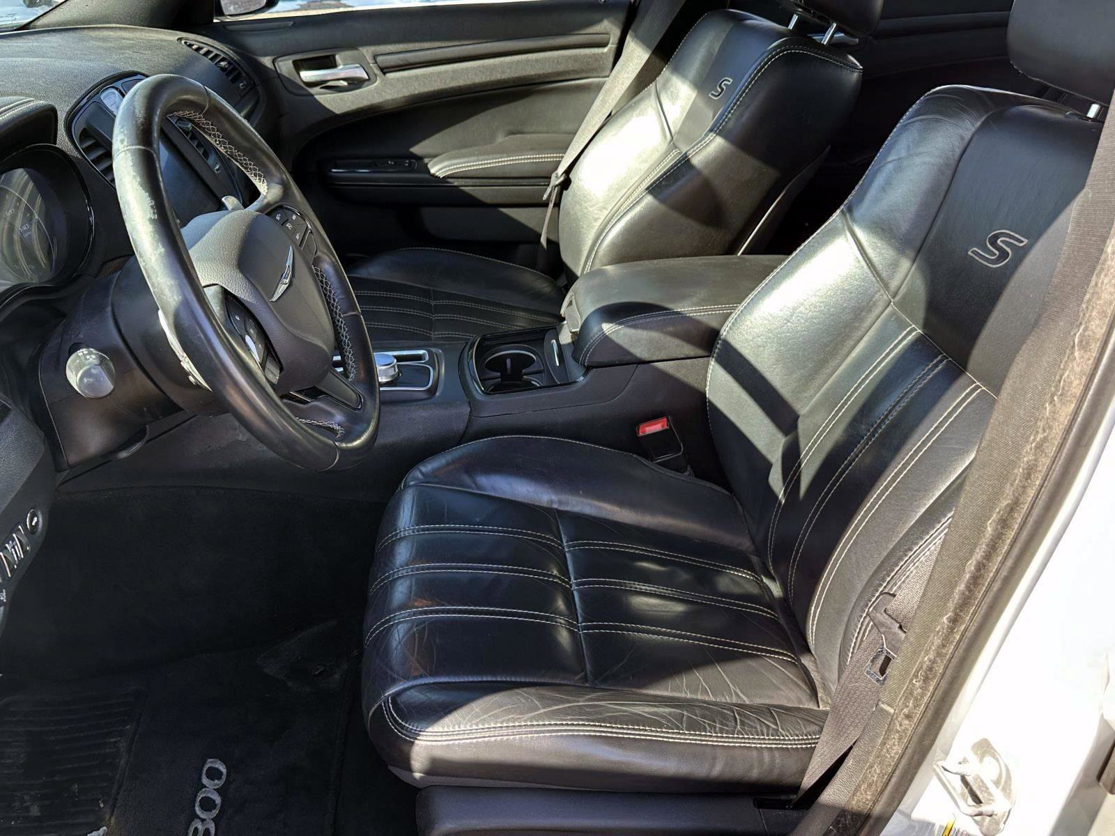 Used 2016 Chrysler 300 S image 17