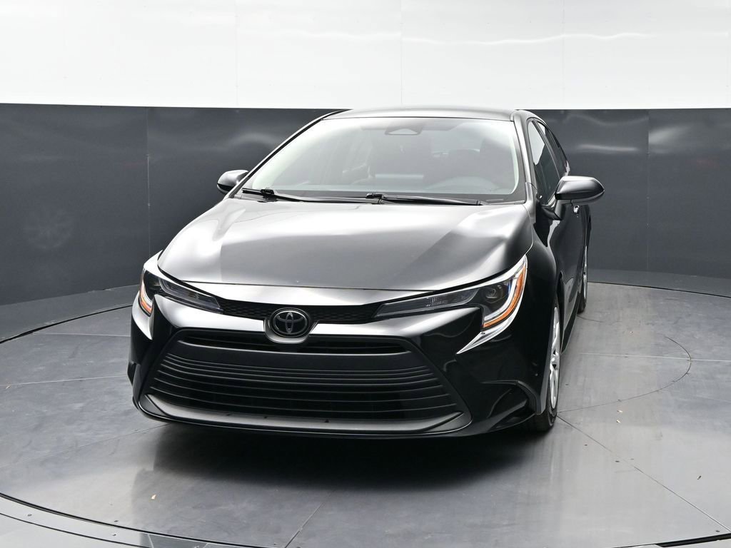 Used 2024 Toyota Corolla LE image 5