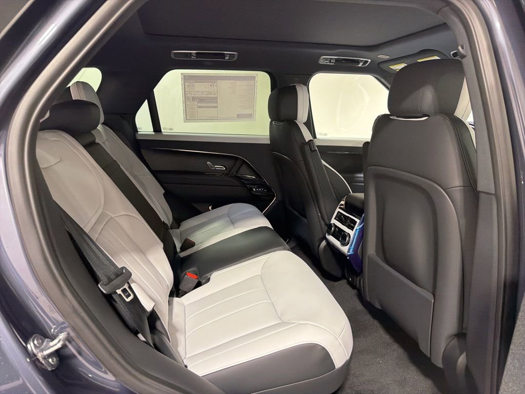 New 2026 Land Rover Range Rover Sport Dynamic SE AWD/4WD image 27