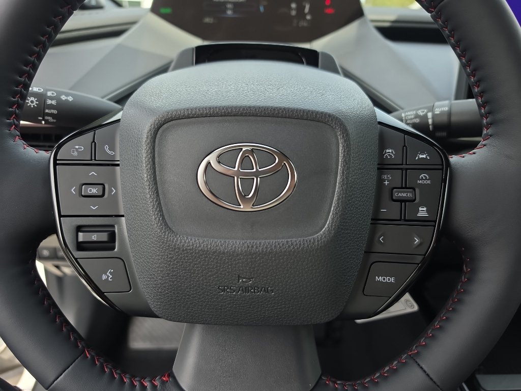 New 2027 Toyota Prius Plug-In Hybrid FWD image 25