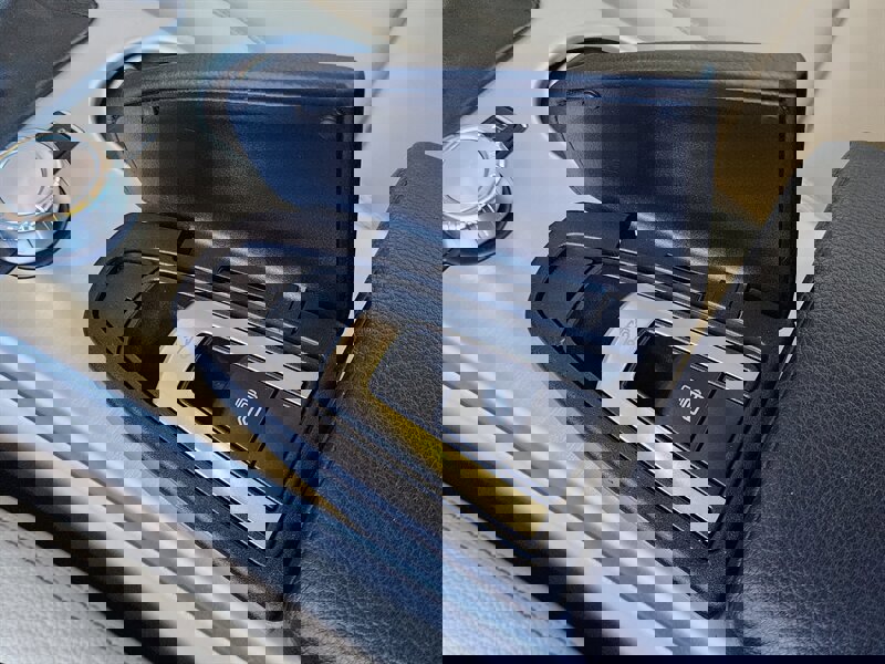 Used 2015 Mercedes-Benz SLK 250 w/ Premium Package image 62