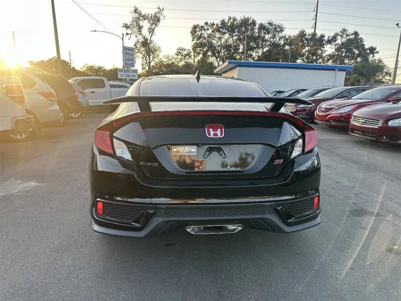 Used 2018 Honda Civic Si image 4