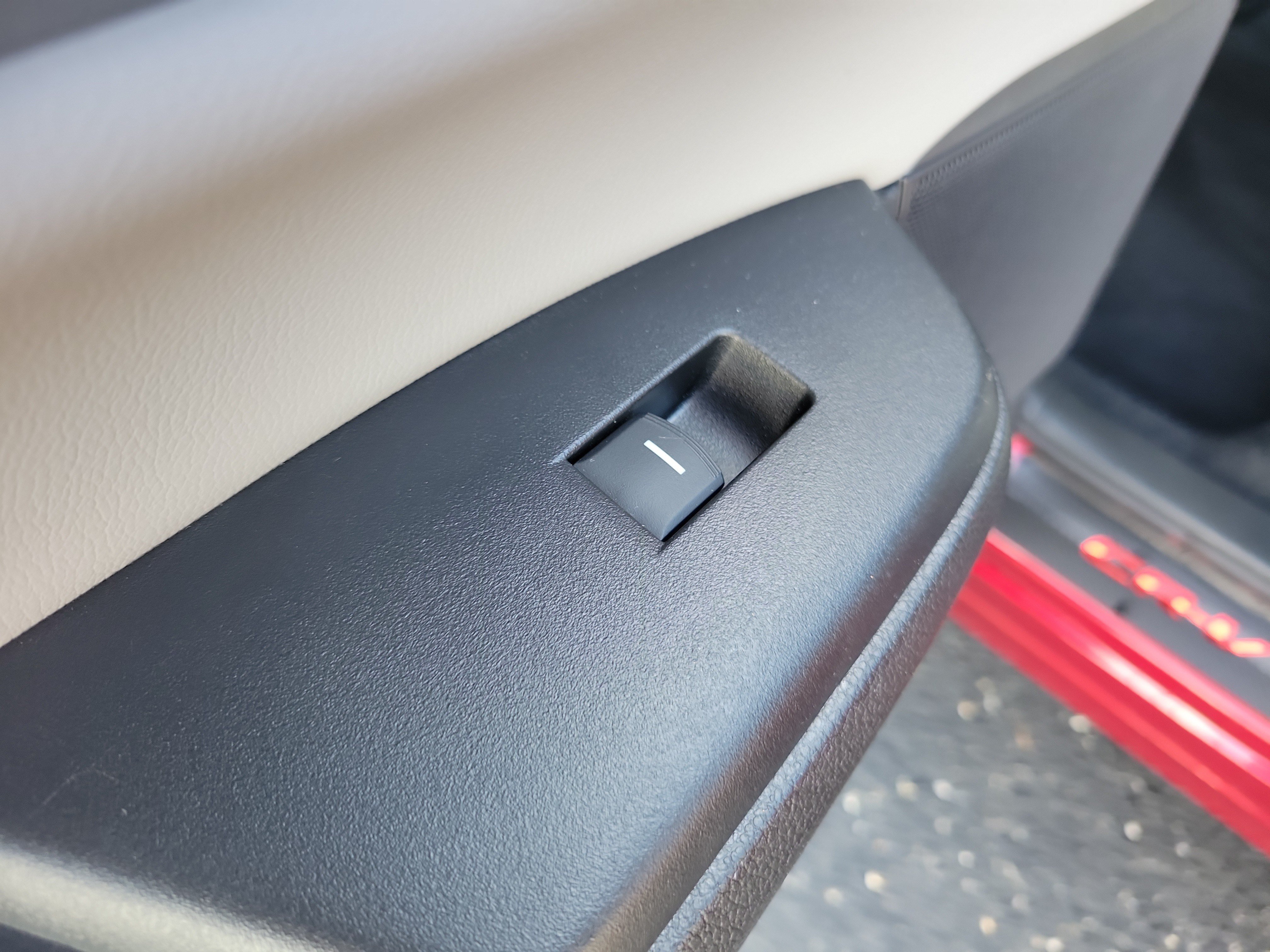 Used 2020 Honda CR-V Touring image 18