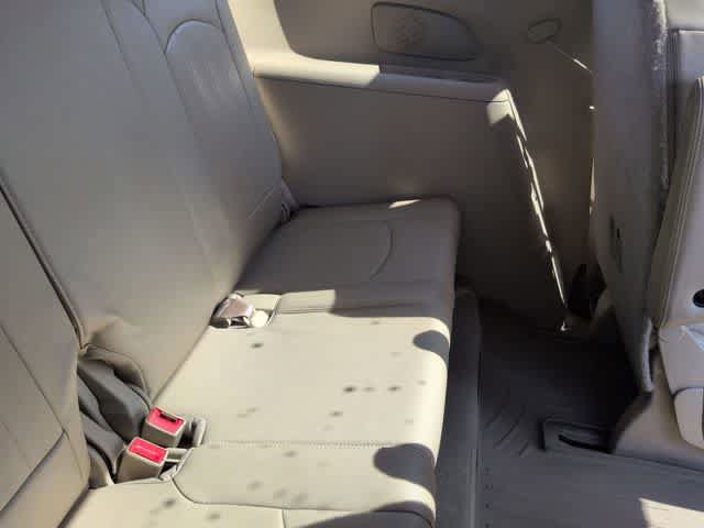 Used 2011 Buick Enclave CXL FWD image 23