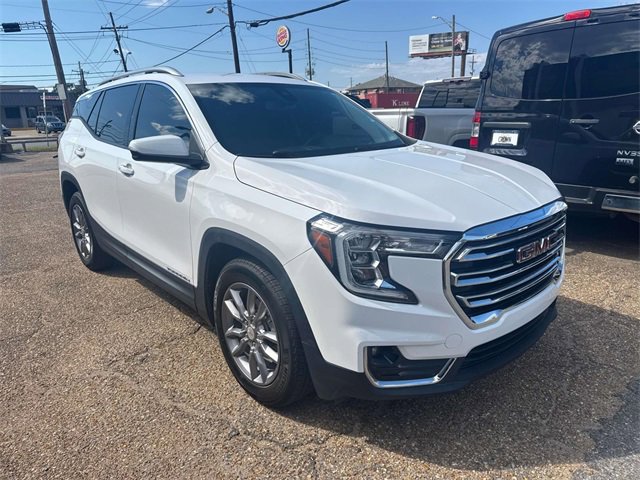 Used 2022 GMC Terrain SLT w/ Infotainment Package II image 4