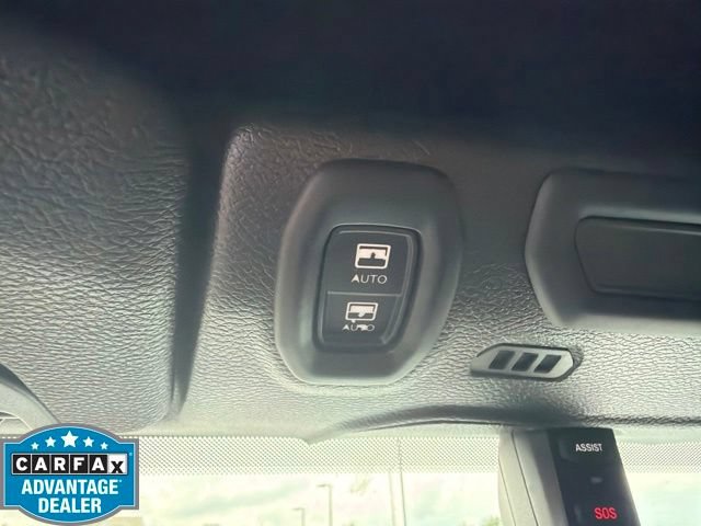 Used 2018 Jeep Wrangler Unlimited Sahara AWD/4WD image 16