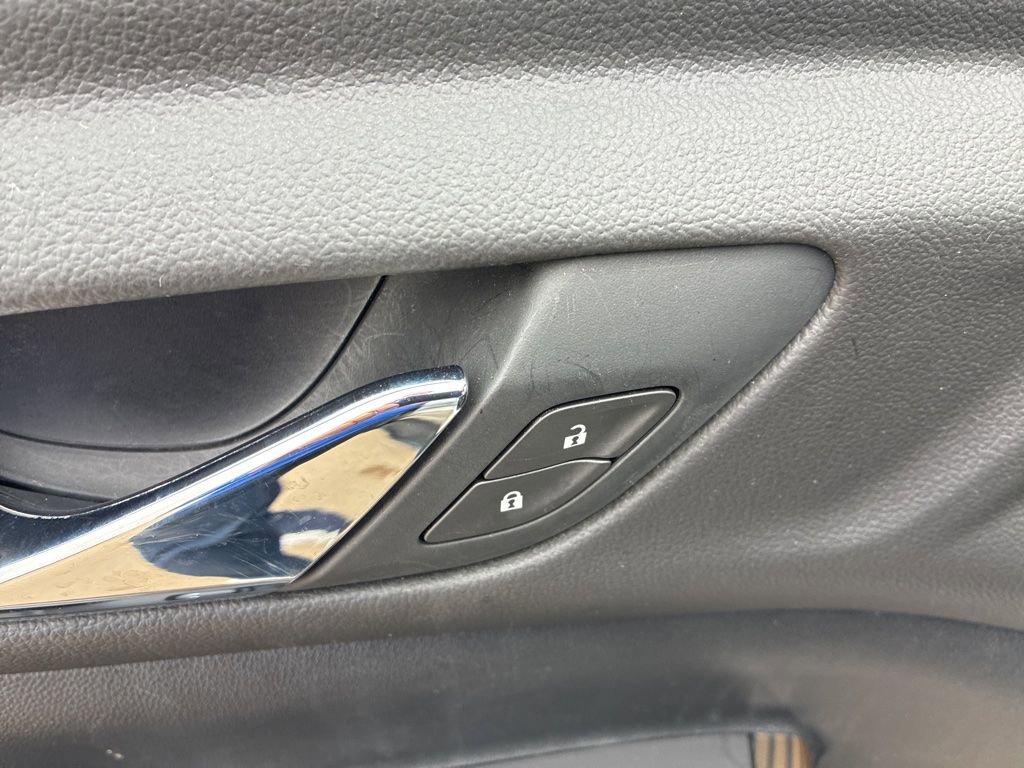 Used 2020 GMC Acadia SLE w/ Driver Convenience Package FWD image 7