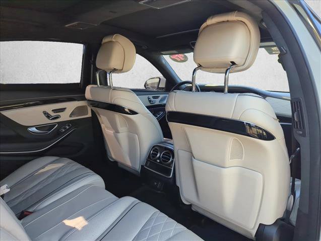 Used 2017 Mercedes-Benz S 550 Sedan image 21
