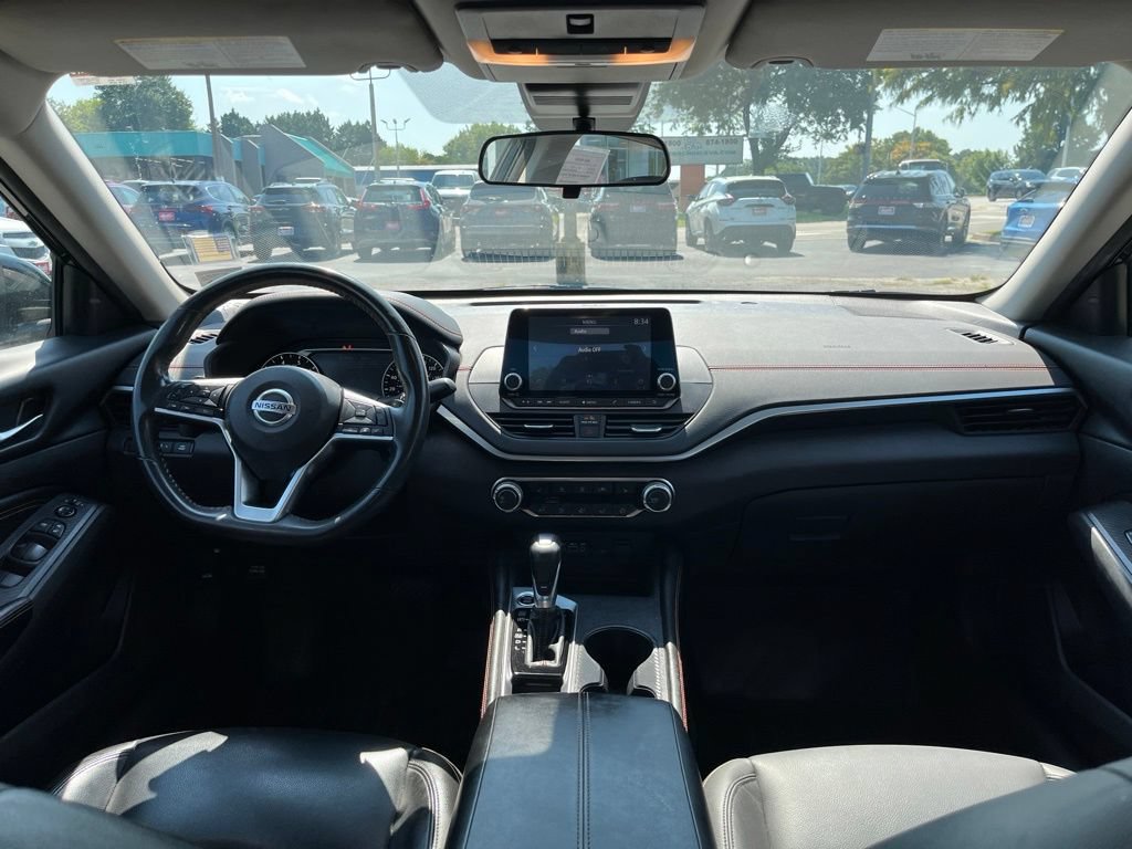 Used 2022 Nissan Altima 2.0 SR FWD image 42