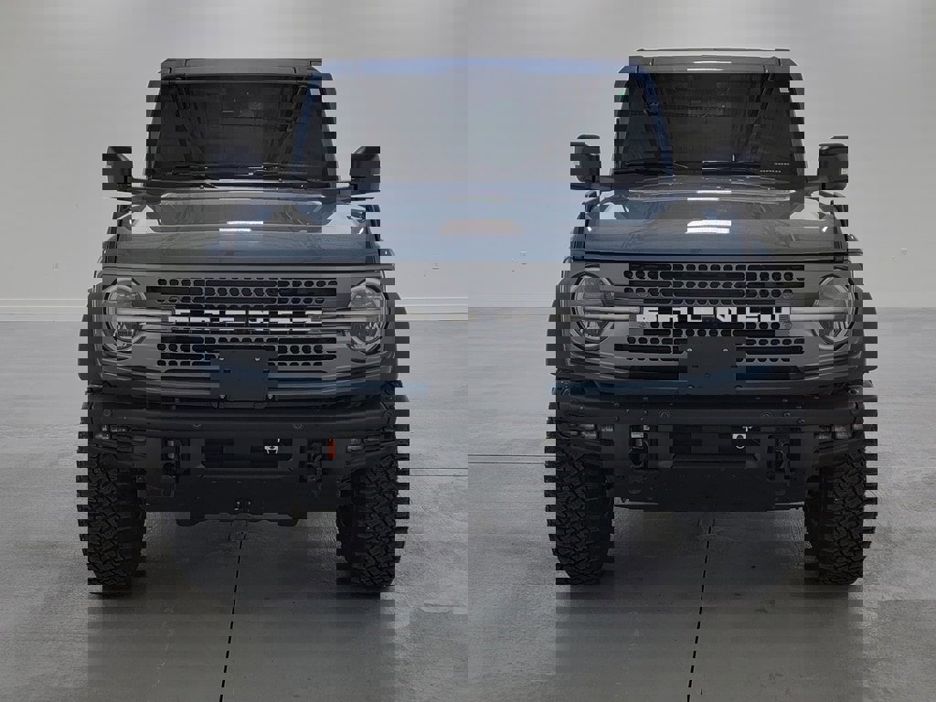 Used 2024 Ford Bronco Badlands image 3