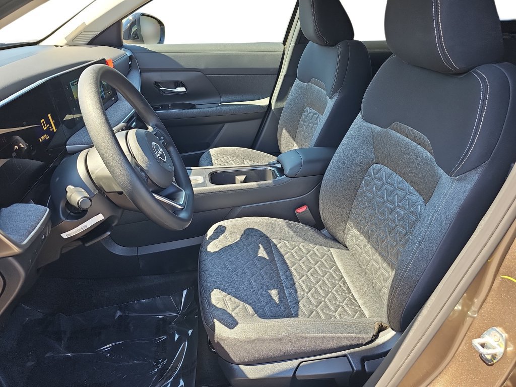 New 2027 Nissan Kicks SV FWD image 14