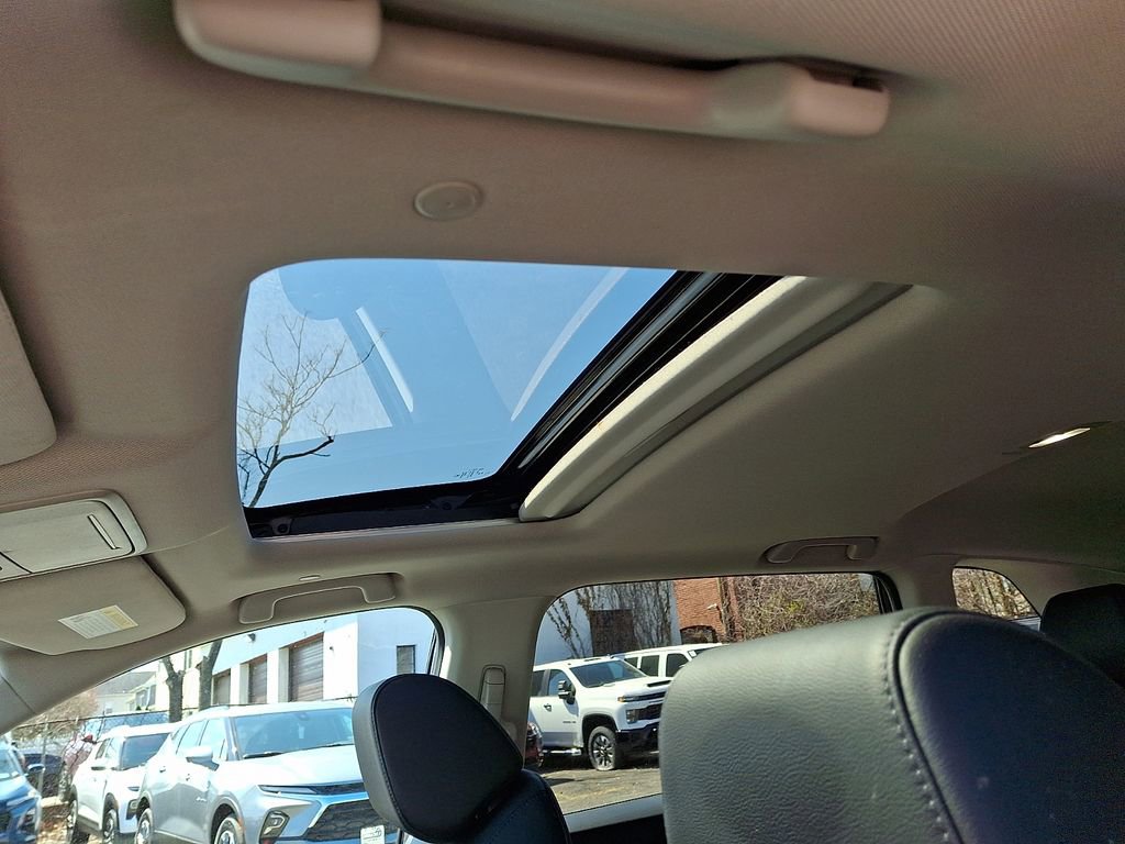 Used 2025 Honda CR-V EX-L image 14