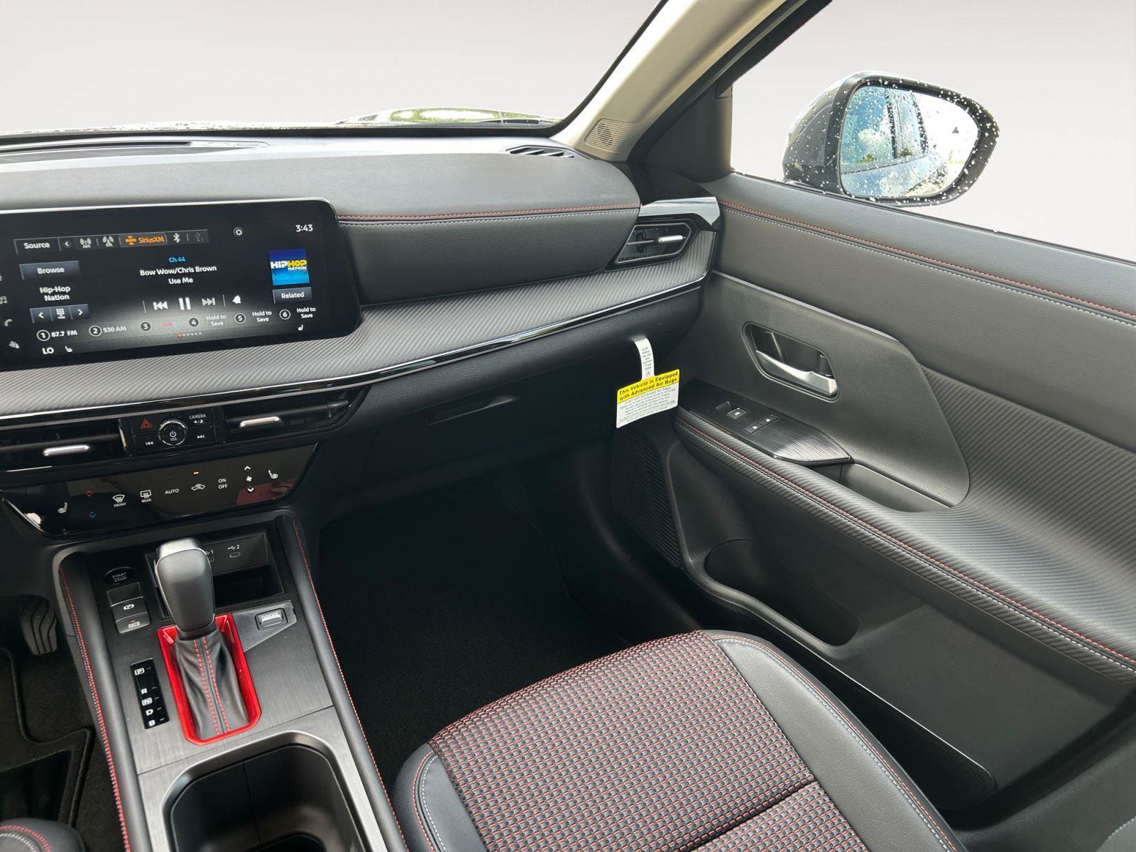 New 2025 Nissan Kicks SR w/ SR Premium Package AWD/4WD image 12