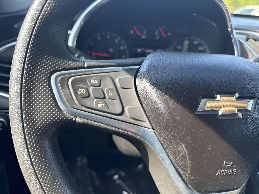 Used 2020 Chevrolet Malibu LT FWD image 15