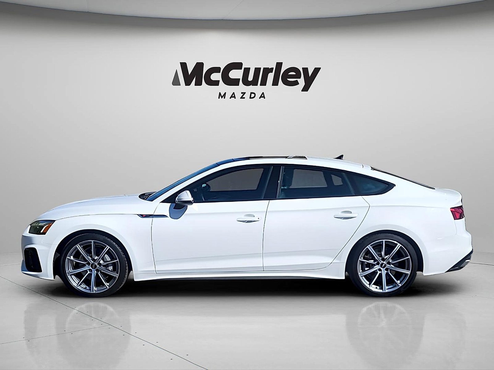 Used 2025 Audi A5 2.0T Premium Plus AWD/4WD image 4