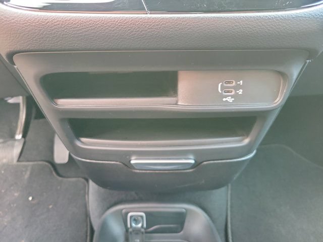 Used 2026 Chrysler Pacifica Select FWD image 22