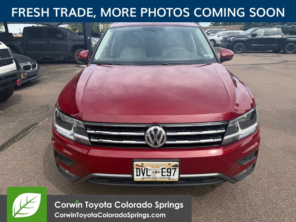 Used 2018 Volkswagen Tiguan SEL FWD image 2