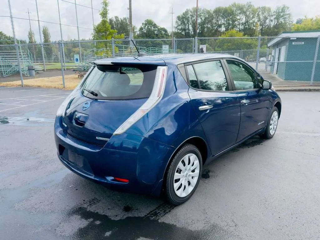 Used 2017 Nissan Leaf S w/ Charge Package FWD image 5
