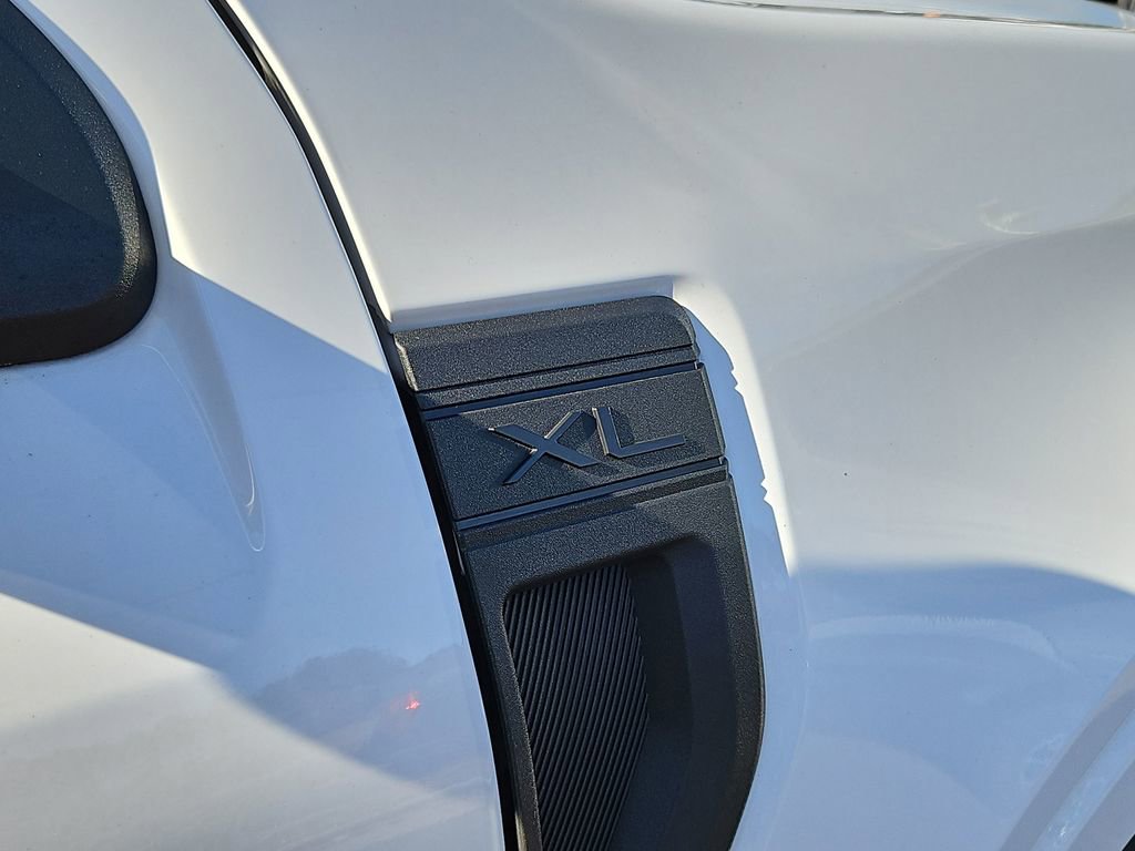 Used 2022 Ford Maverick XL image 8