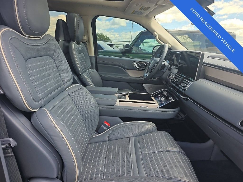 Used 2024 Lincoln Navigator L Black Label AWD/4WD image 7