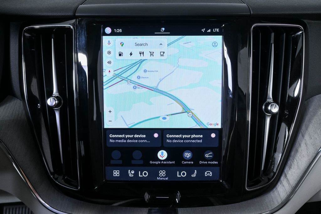 Certified 2024 Volvo XC60 T8 Plus w/ Protection Package Premier AWD/4WD image 16