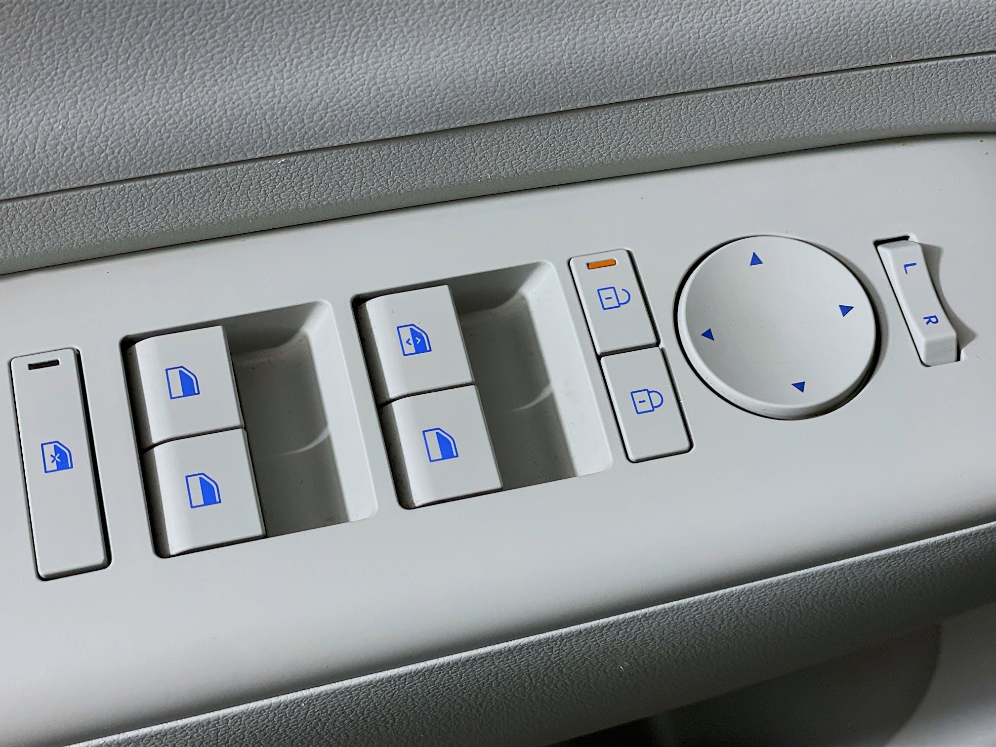 Used 2024 Hyundai Kona SEL image 15