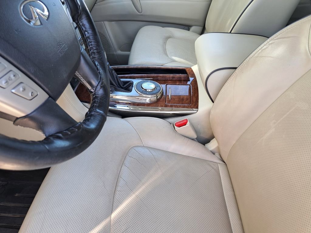 Used 2019 INFINITI QX80 Luxe image 17