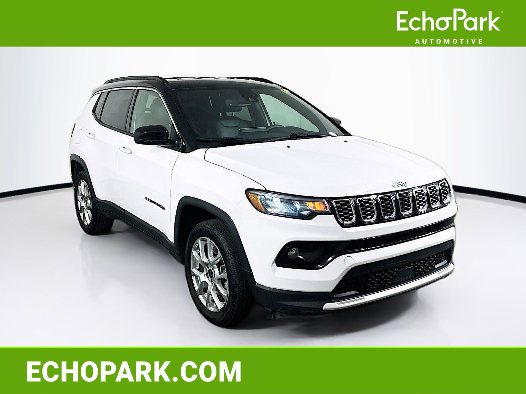 Used 2025 Jeep Compass Limited image 1