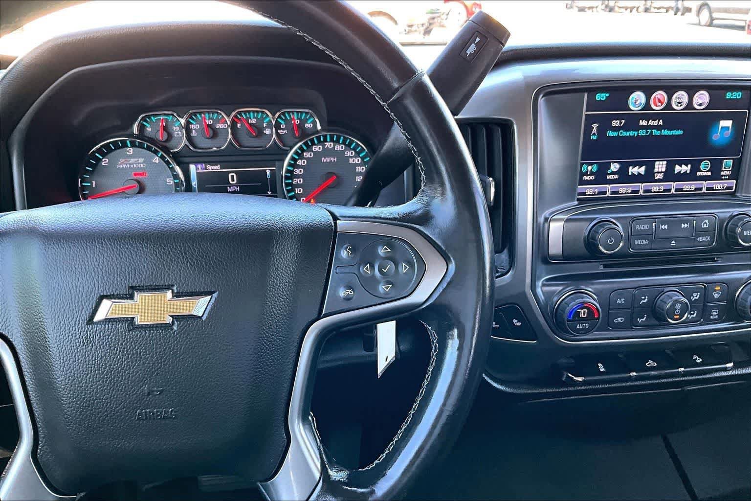 Used 2018 Chevrolet Silverado 1500 LT w/ All Star Edition AWD/4WD image 26